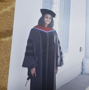 Meet your Posher, Sharon